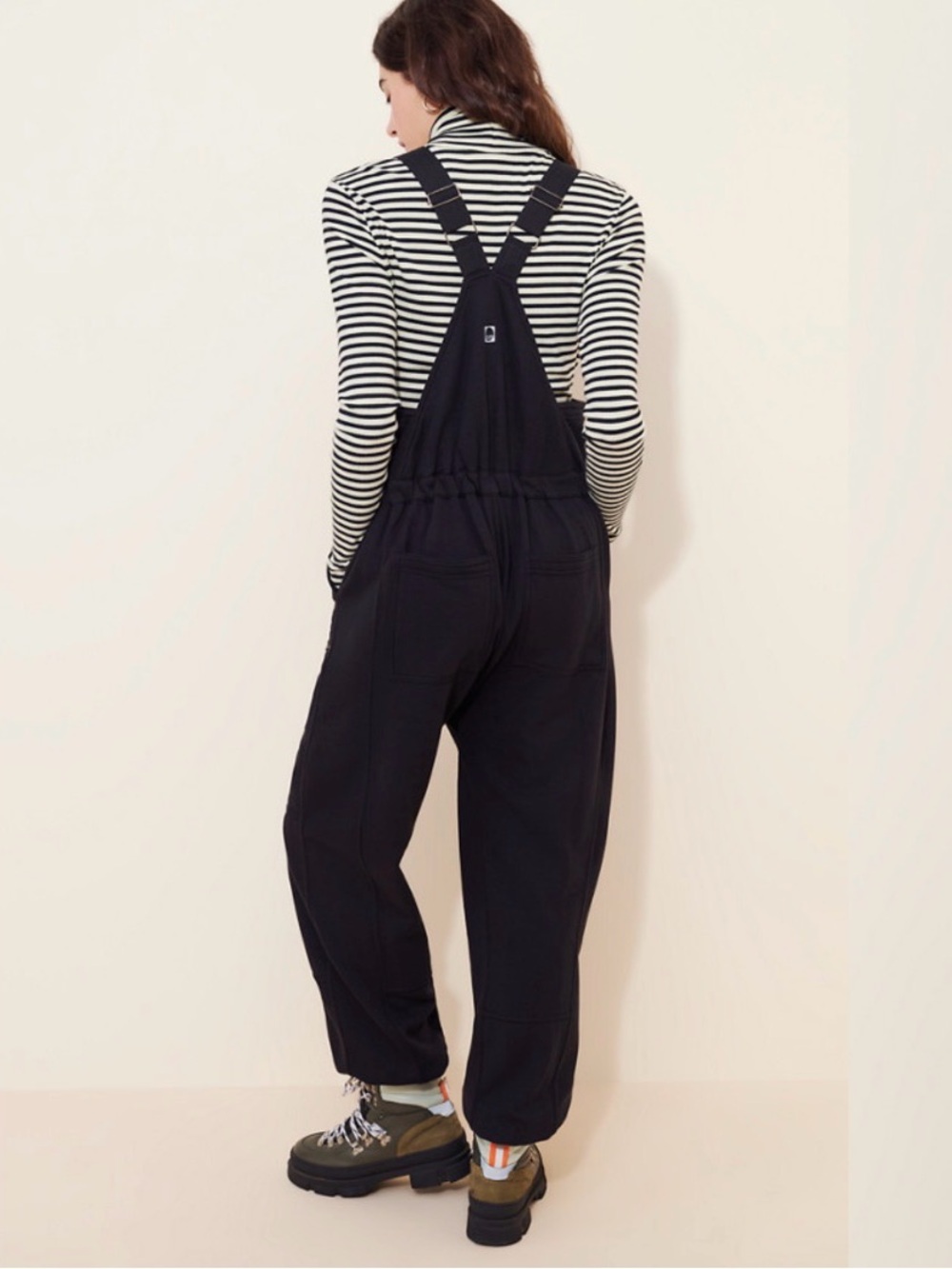 Relaxed Drawstring
Overalls
Dailey Practice
Color Black - Picture 3 of 7